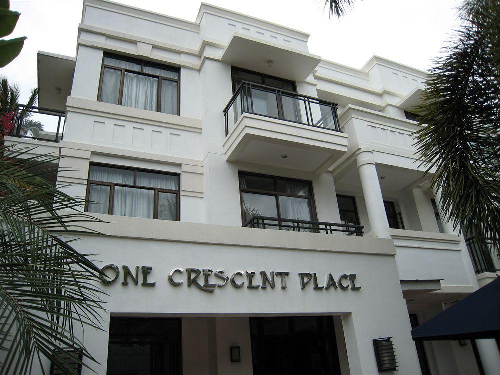 One Crescent Place Hotel Balabag  Dış mekan fotoğraf